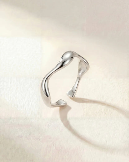 Armella™ | Bague ondulée élégante et moderne