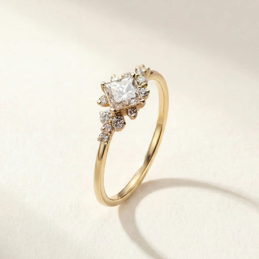 Raymondia™ | Bague sertie d'une pierre éblouissante