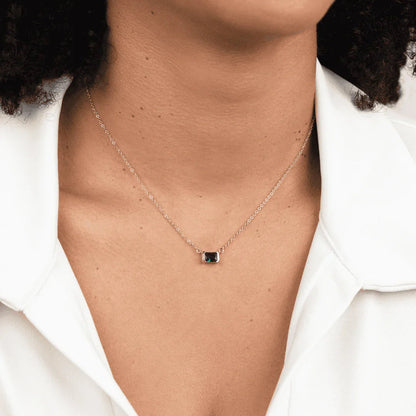 Émeraudia™ | Collier doré en Verte Élégance florale