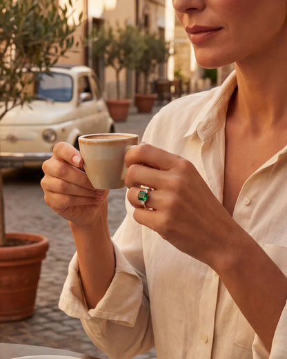 Berthia™ | Bague sertie d'une pierre verte éclatante