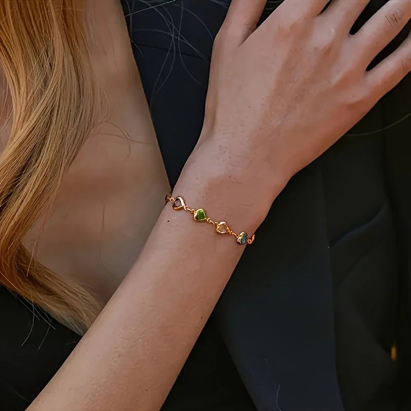 Ella™ | Bracelet en forme de cœur unique et élégant