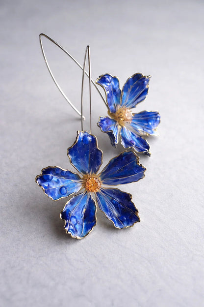 Suzannine™ | Boucles d'oreilles bleues à fleurs, chic vintage