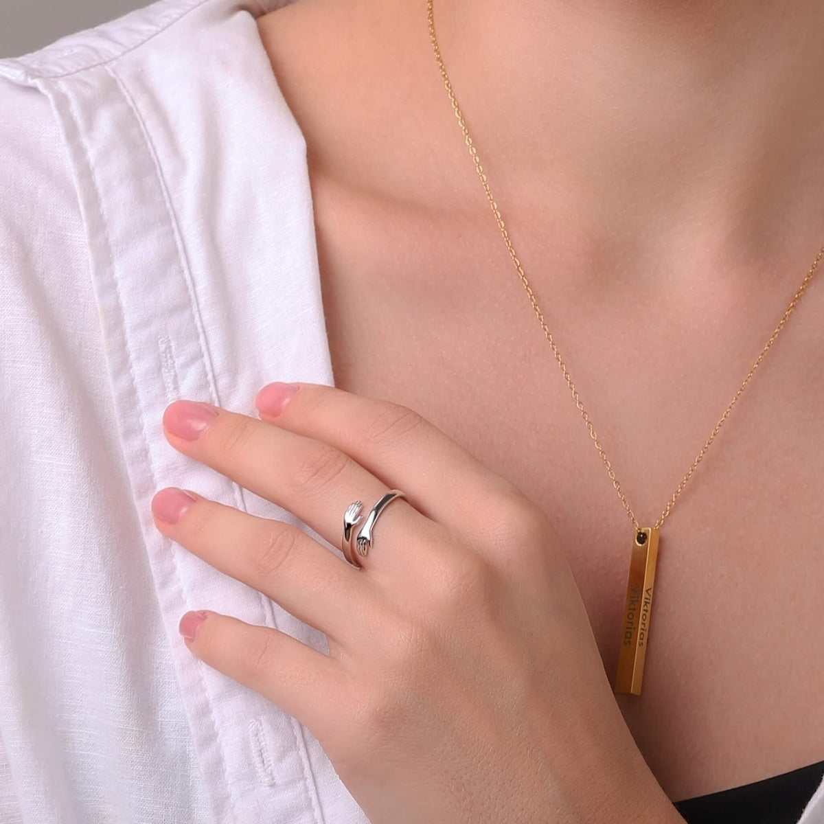 Océania™ | Bague étreinte élégante et moderne