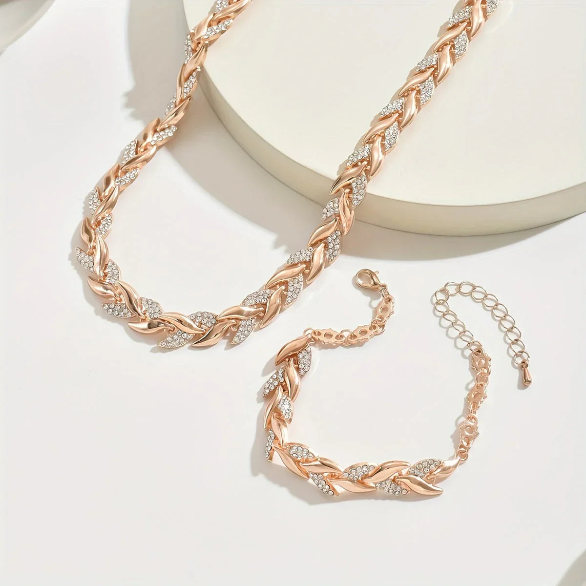 Nienkia™ | Collier en queue de poisson, fait main et élégant