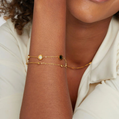 Victoiria™ | Bracelet en Onyx et Pierre Blanche Élégance Contrastée et Raffinement