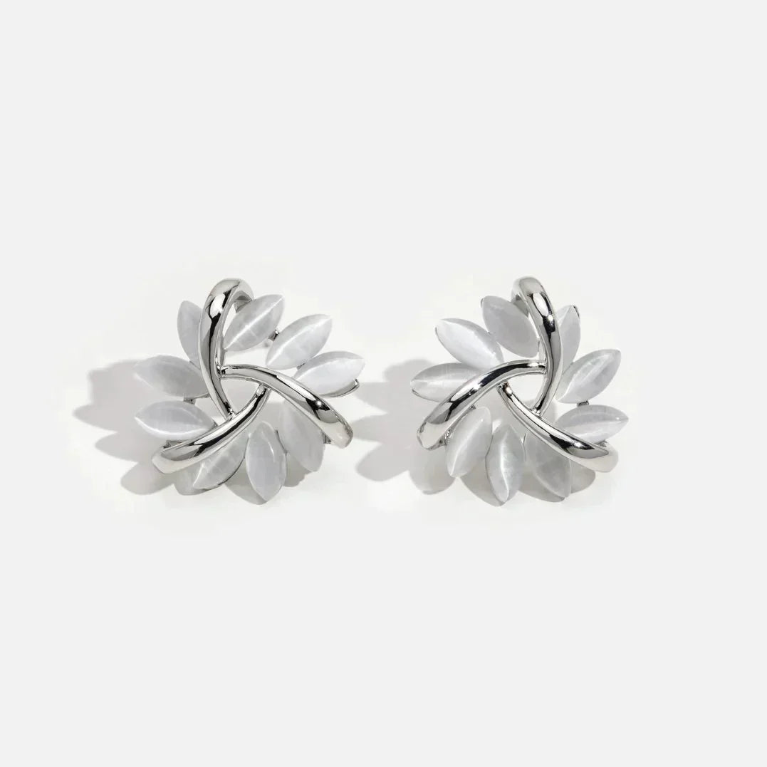 Charlottia™ | Boucles d'oreilles en Or avec Fleurs d'Opale Doré éclatant et délicates