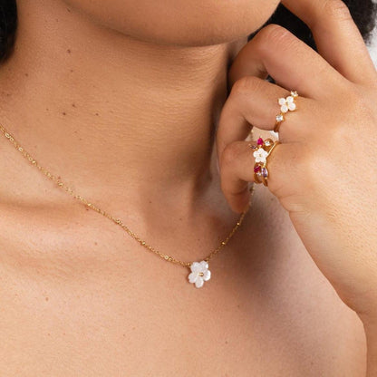Lauria™ | Collier Pendentif Fleur Élégance Florale
